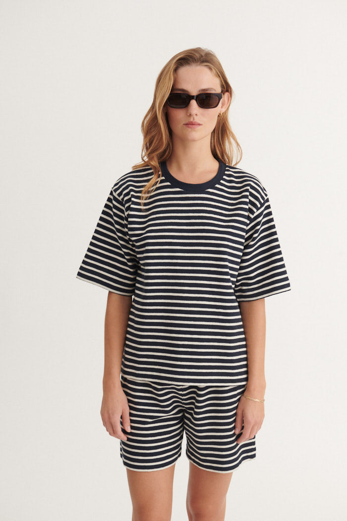 Basic Apparel Anneli Oversized Tee T-shirts 721 Sky captain / birch