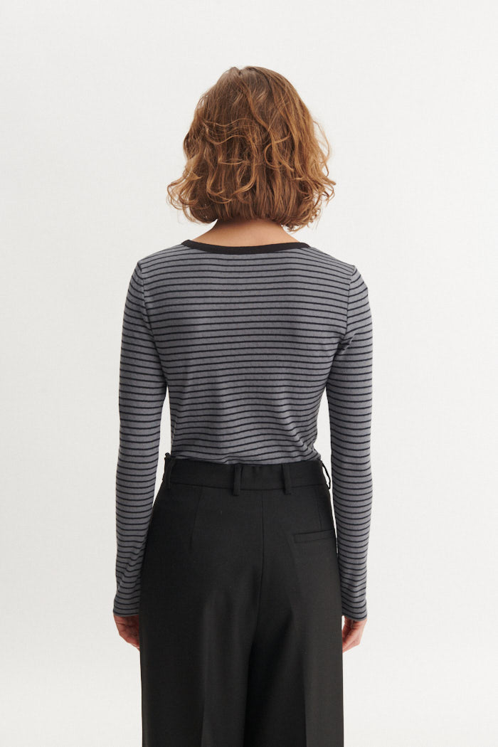 Basic Apparel Arense Stripe Granddad T-shirts 843 Poppy seed / Black