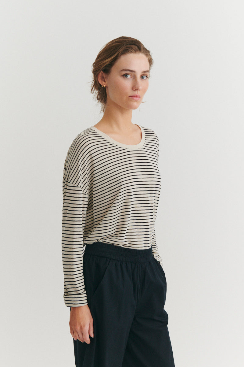 Basic Apparel Ashly LS Tee T-shirts 482 Birch/Black