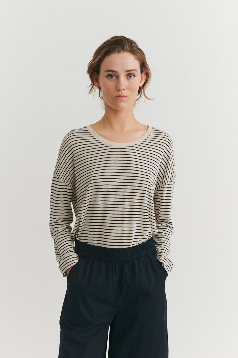 Basic Apparel Ashly LS Tee T-shirts 482 Birch/Black