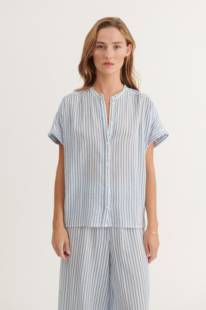 Basic Apparel Calli SS Shirt Skjorter 778 Frozen fjord / whisper white / black