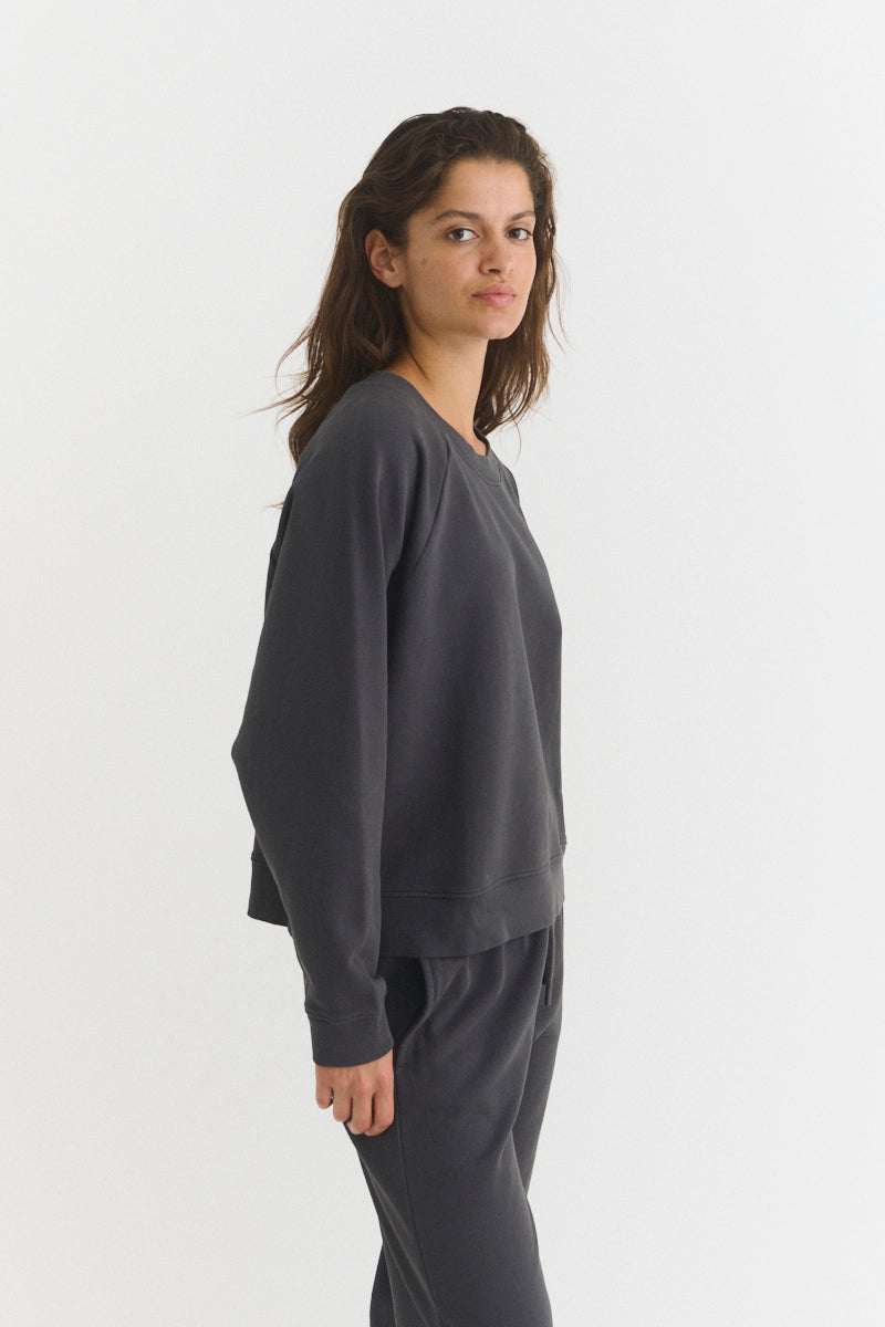 Basic Apparel Dela Oversized Sweatshirt Sweatshirts & hoodies 901 India ink