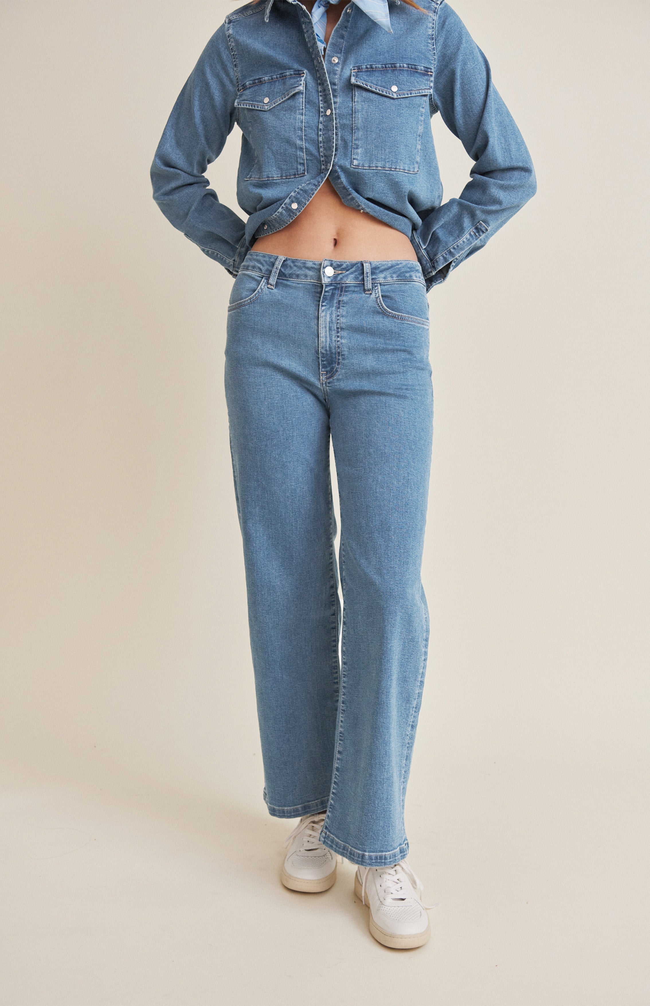 Basic Apparel Enya Light Jeans Jeans 374 Denim Blue