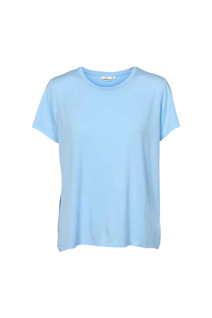 Basic Apparel Jolanda Tee T-shirts 761 Dutch canal