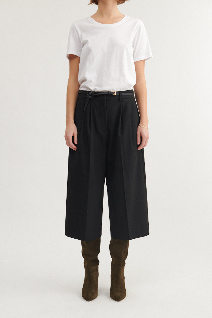 Basic Apparel Marjo Shorts Shorts 001 Black