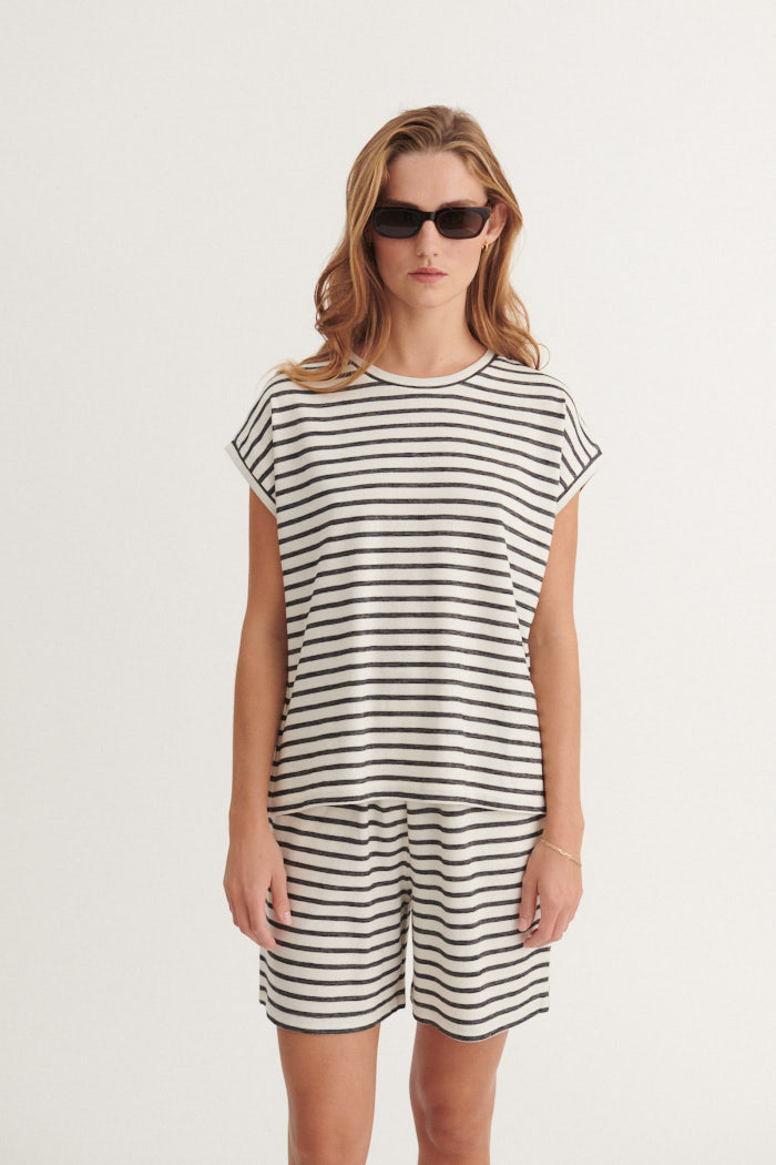 Basic Apparel Mary Tee T-shirts 482 Birch/Black