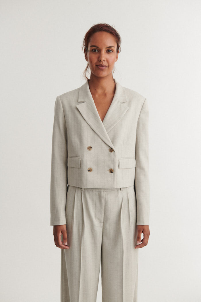 Basic Apparel Radi Short Jacket Jakker 858 Chincilla