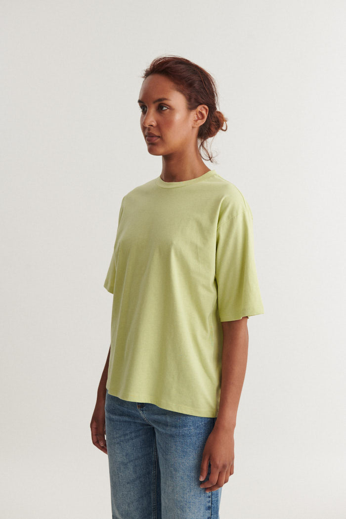 Basic Apparel Raja Tee T-shirts 866 Winter Pear