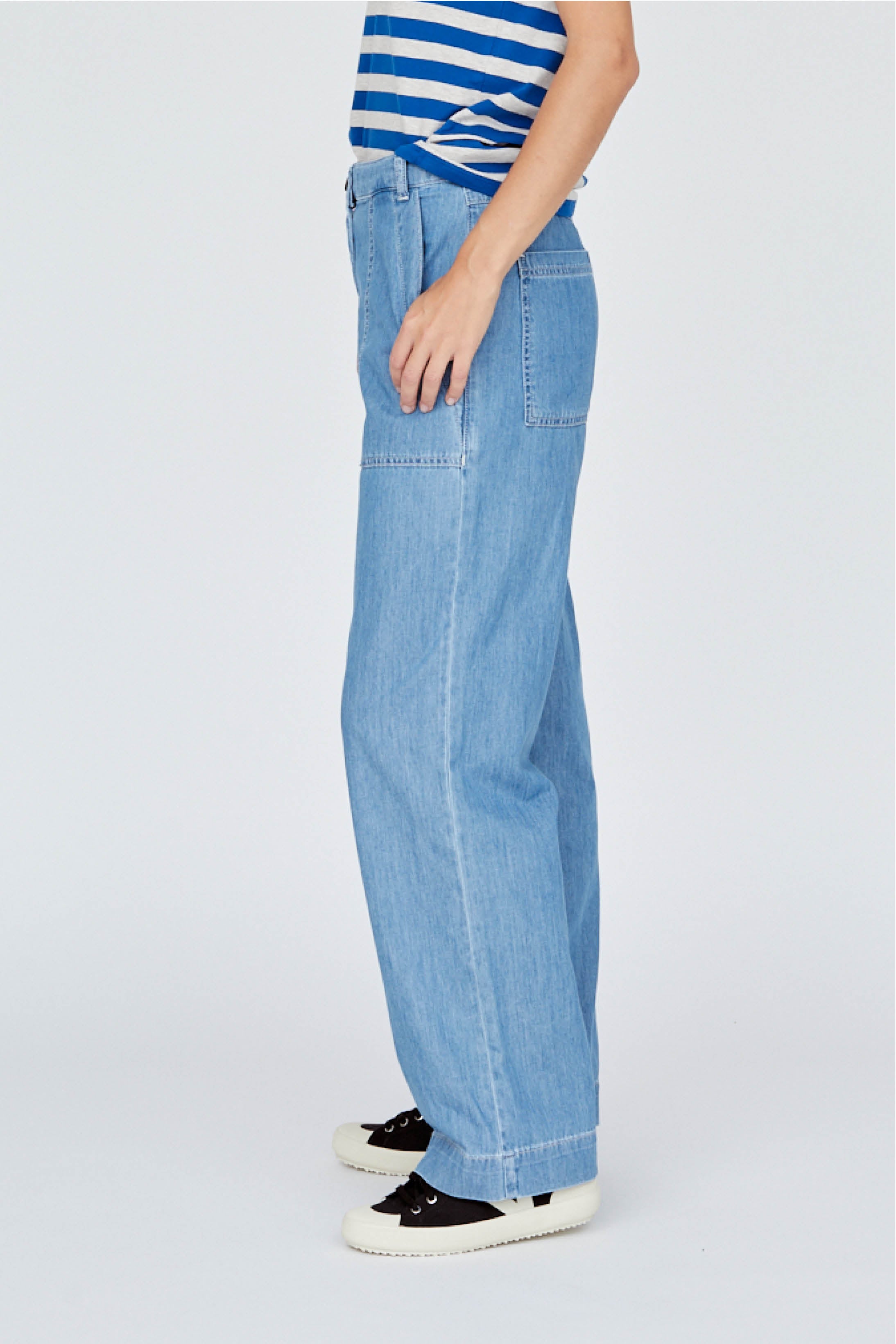 Basic Apparel Rose Cargo Jeans Jeans 364 Faded Denim